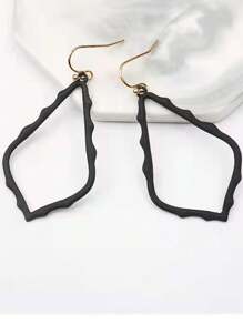 2pcs Geometric Rhombus Shaped Earrings - Black - View 1
