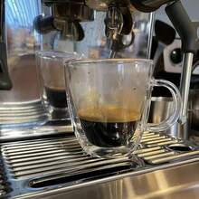 1pc Double Wall Insulated Espresso Coffee Cup, 150ml, Made Of Borosilicate Glass, Microwave Friendly At Temperature Of 350°F/180℃, Oven Friendly At Temperature Of 180°C, Dishwasher And Freezer Friendly, Suitable For Hot And Cold Beverages - White - View 4