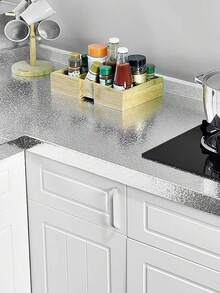 1張廚房防潑水牆紙剝離式鋁箔接觸紙自粘防油耐高溫墻貼,可用於櫥台抽屜擋板和架子擋板 - 銀色 - 查看 5