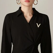 1pc V-Shaped Scarf Buckle Inlaid Shiny Rhinestone Clothes Corner Knotted Buckle T-Shirt Clothes Buckle Ring Scarf Accessories - Multicolor - View 2