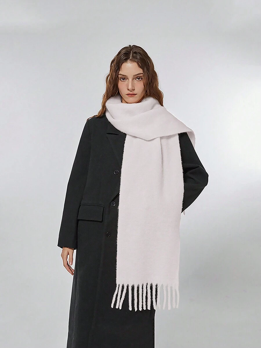 1條純色松垮風格加厚柔軟暖和的毛絨圍巾，適合情侶穿戴冬季使用 - 彩色 - 查看 1