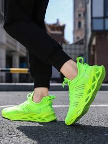 1雙新款男士春季秋季網狀透氣綠色運動鞋帶緩衝防滑軟底超輕休閒平底繫帶跑鞋 - 薄荷綠 - 查看 5