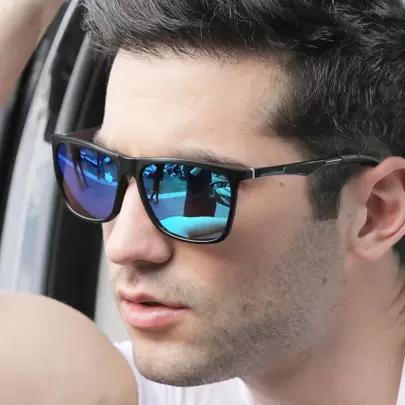 1 st. herrsolglasögon i aluminium och magnesium med fyrkantiga polarisering, lämpliga för utomhuskörning, fiske, fritid, resor, affärer, strand, semester, UV400-skydd, högkvalitativa lyxmärkesdesigner med vintage- och modefjäderskammar, premium TAC-linser, blå spegel, strandtillbehör, solglasögon, solglasögon för sommarsemester, utomhus, resor