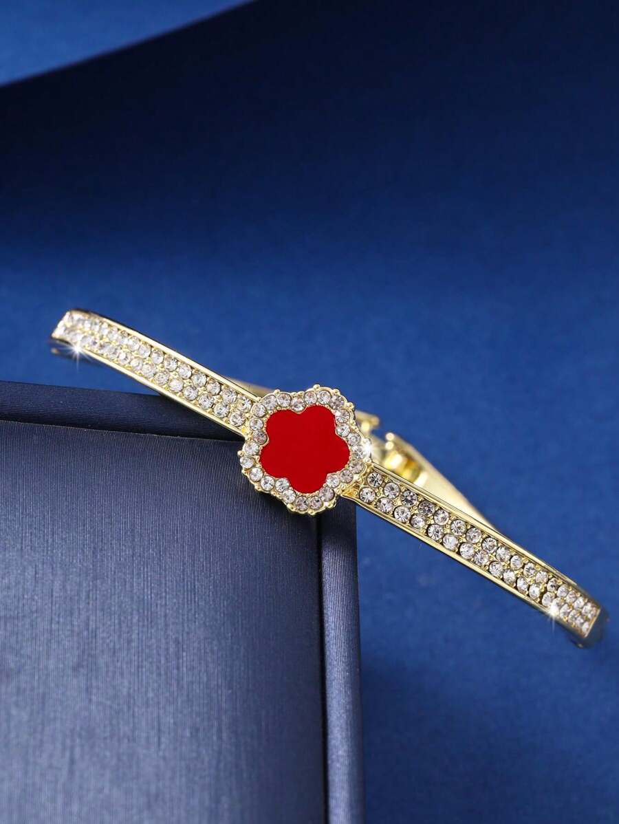 1 件時尚五瓣花水鑽微鑲嵌女手鍊,非常適合約會和生日禮物 - 紅色 - 查看 1