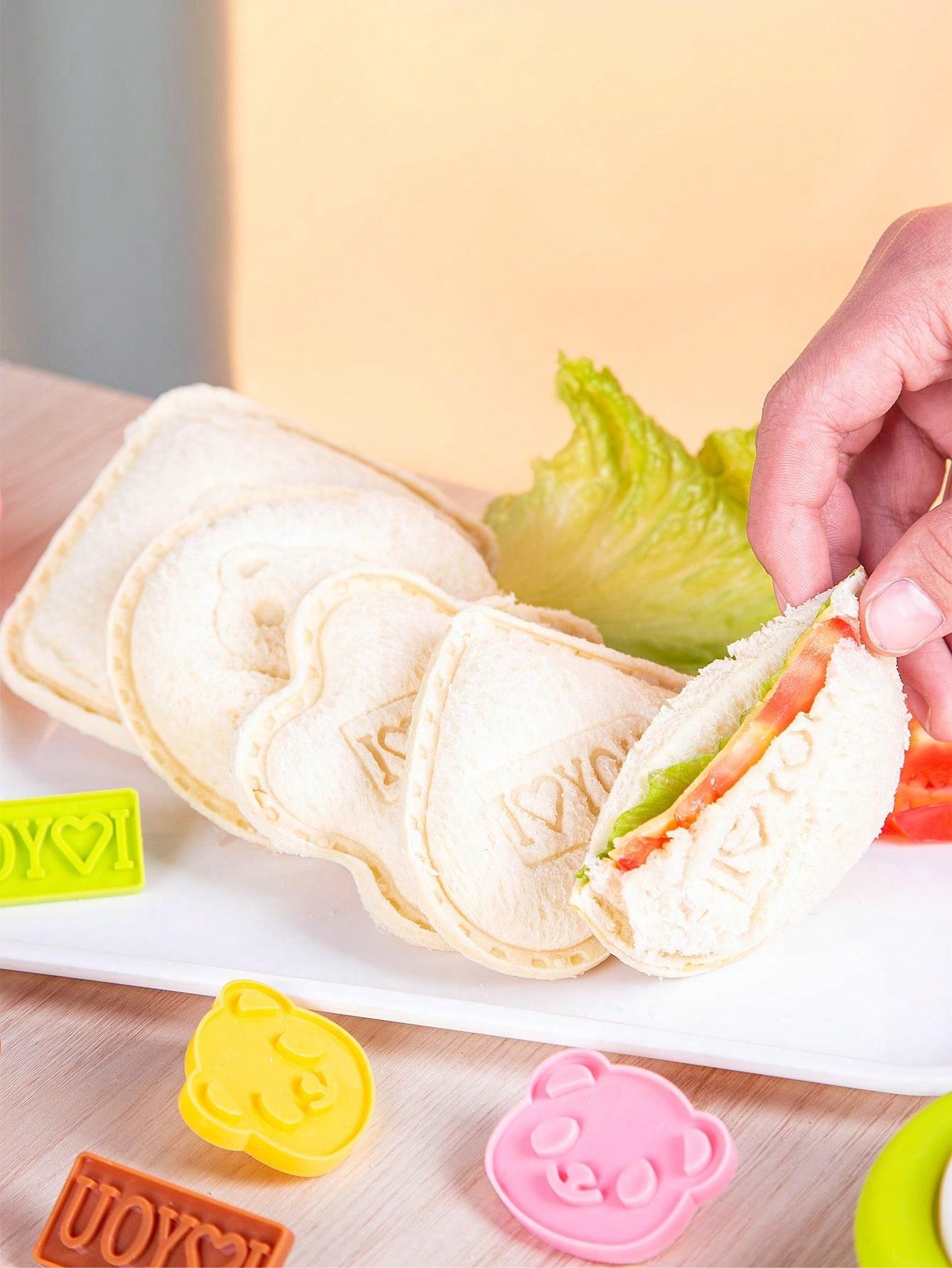 4pcs Sandwich Cutter Set With Different Shapes, Heart Shaped Bread Mold