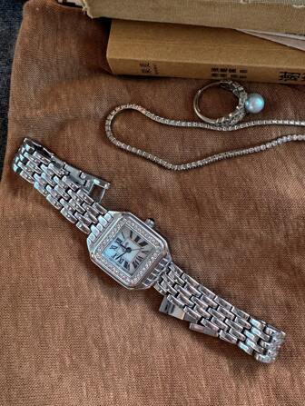 1pc New Arrivals Square Dial Ladies Waterproof Watch, Elegant Simple Style With Roman Numerals And Decoration, Suitable For Daily Life And Parties