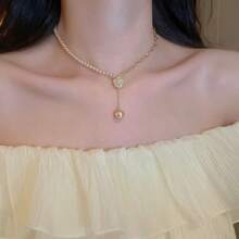 1條創意珍珠頸鍊,採用電鍍氧化鋯石,法式甜美風格掛墜毛衣鏈,女性時尚配件,適用於日常佩戴和節日禮品 - 香檳色 - 查看 2