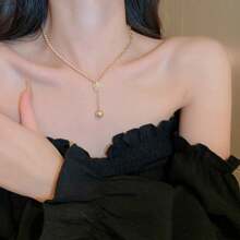 1條創意珍珠頸鍊,採用電鍍氧化鋯石,法式甜美風格掛墜毛衣鏈,女性時尚配件,適用於日常佩戴和節日禮品 - 香檳色 - 查看 4