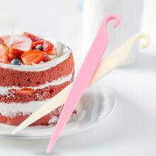 1pc, Demolding Knife, Plastic Baking Tools, Cake Scraper, Butter Cream Spreader, Bakeware, Fondant Decoration - Pink - View 2