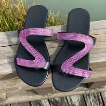 Women's Flat Slippers With Rhinestones, Pink Rhinestone Sandals For Summer Casual Wear, European And American Style, Open Toe Slippers For Outdoors, Beach, And Leisure Wear, Slip-On Toe Ring Sandals - Pink - View 5