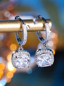 1 Par De Elegantes Y Nobles Pendientes De Lujo Para Mujeres Con Forma Cuadrada Y Piedra Artificial Chapados En Platino, Regalo Perfecto Para Citas