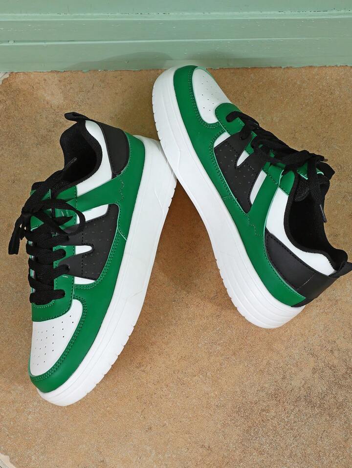 Green black and white sneakers hot sale