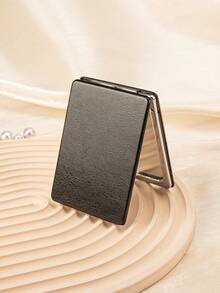 1入摺疊式經典黑白化妝鏡,有多種形狀-心形、圓形、正方形、長方形。是媽媽、姑姑、祖母、女兒、姪女、妹妹、新娘和伴娘的理想禮物。適合節日、生日、婚禮、母親節和情人節等場合。優雅實用,是您對親人的關愛和祝福的獨特象徵 - 黑色 - 查看 5