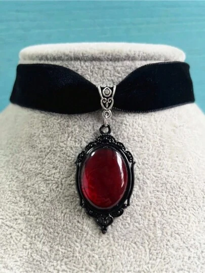 1PC Gothic Vampire  Pendant Choker Velvet Necklace For Women Fashion Pagan Witchcraft Jewelry Girls Gifts Creative Punk Choker