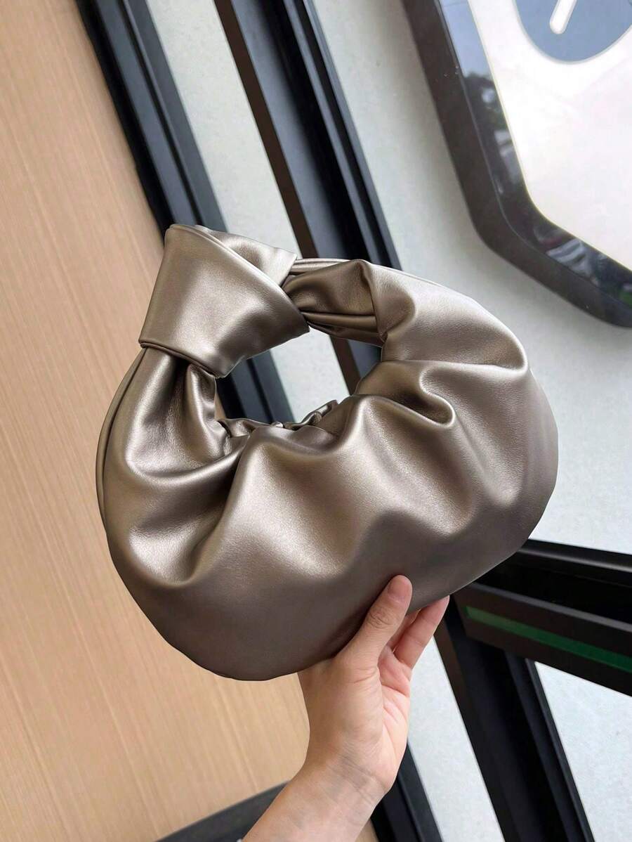 Modische, minimalistische Handtasche mit plissiertem Wolken-Design, vielseitig als Schulter- oder Unterarmtasche zu tragen