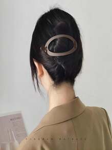 4pcs Simple Solid Color Hair Clip Set With Strap Buckle Plates, Hair Accessories Casual Claw Clips Hair Claws Hair Barrettes