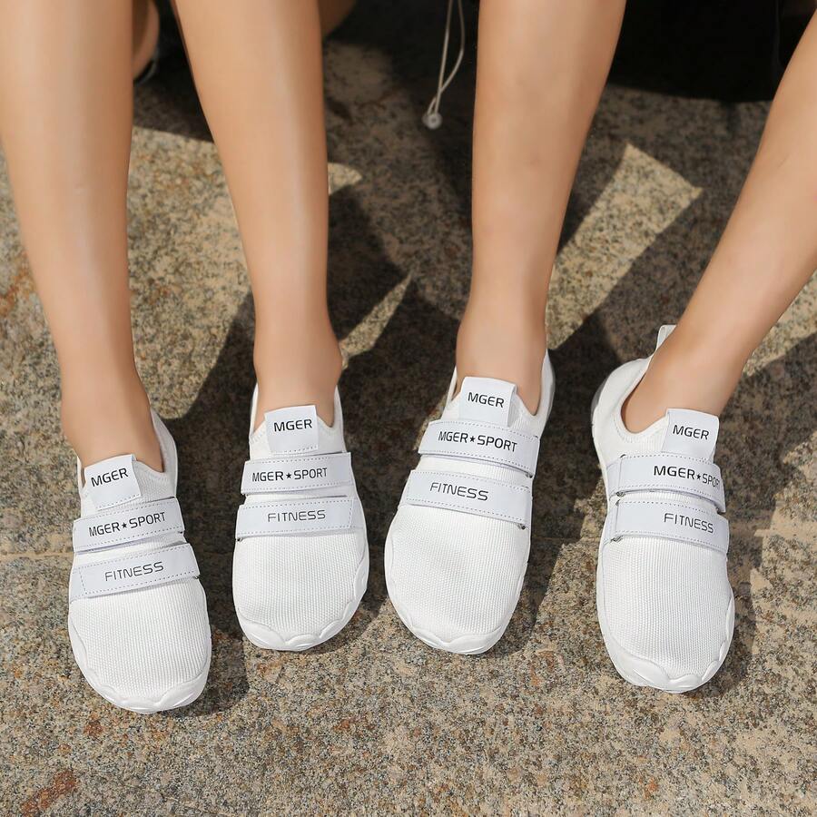 女士防滑運動款水鞋,快乾沙灘鞋,適用於衝浪、游泳、釣魚和潛水等戶外休閒活動 - 白色 - 查看 1