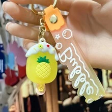 1 件可愛卡通水果冰淇淋鑰匙圈手鍊 - 適合錢包、背包、車鑰匙、耳塞 - 女士趣味配件 - 黃色 - 查看 3