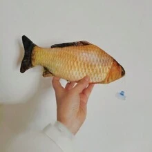 Juguetes De Peluche Con Forma De Pez Simulado, Decoración Del Hogar, Juguetes De Peluche, Utilizados Como Regalos De Decoración Del Hogar. Los Juguetes Utilizan Tecnología De Impresión 3d Y Diseños De Pez Realistas. Suaves Y Lindos, El Tamaño Perfecto Es Adecuado Para Golpear Y Llevar. Juguete De Réplica De Peluche De Pez Realista, Suave Y Cómodo, Con Un Toque Cómodo, Apariencia Elegante Y Hermosa, Y Fácil De Limpiar. La Ventaja De Los Juguetes De Peluche De Pez Es Que Son Fáciles De Limpiar, Con Materiales Que Tienen Buena Elasticidad, Expansión, No Temen A La Compresión, Son Fáciles De Limpiar Y Se Secan Rápidamente. Decoraciones Interesantes - Perfectas Para Hogares, Dormitorios, Fiestas, Oficinas, Cafeterías; No Es Fácil De Deformar, Sentarse En Él Es Muy Cómodo Y Puede Aliviar La Presión Sobre Su Cuerpo. Haga Que Su Habitación Sea Más Animada. Pequeño En Tamaño Y Fácil De Transportar. - Multicolor - Ver 9