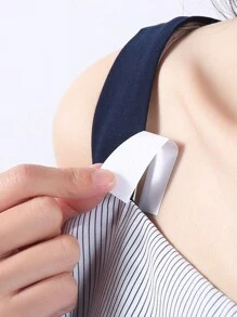 36入組防滑裝飾用雙面膠帶與切割器,防曝光雙面黏貼貼紙,為女性服裝及身體而設的布質膠帶,全天候強力,適合領口、襯衫、裙子等,全膚色適用的隱形透明膠帶 - 36片防走光膠帶 - 查看 2