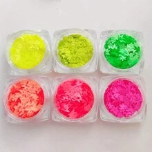 荧光黄全息超薄闪粉蝴蝶形流苏和多彩纸片,可用於diy指甲艺术装饰、树脂工艺和珠宝制作 - 黃色 - 查看 3