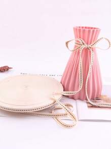 1cm X 45m/Roll Herringbone Pattern Fabric Ribbon For Garment Collar & Side Seaming - Black and White - View 5