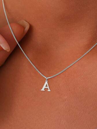 1st Kvinnor Tiny Letter A-Z Initial Letter Halsband Guldpläterat rostfritt stål Graverat Brevhalsband Estetisk Födelsedag Alla hjärtans dag Presentsmycken Alla hjärtans dag, Mamma, Mor, Mors dag, Present