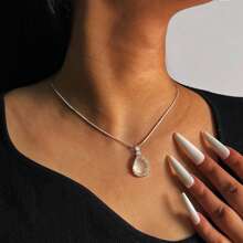 1個閃閃發光的鑽石裝飾金屬吊墜項鍊,為女性/最佳禮物選擇 - 銀色 - 查看 1