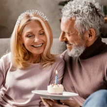 1 件裝女式水鑽字母裝飾迷人頭帶適合生日派對 - 銀色 - 查看 6