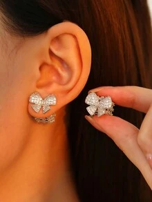 1 对经典蝴蝶结奢华立方耳钉，适合女士礼服约会情人节礼物 - 銀色 - 查看 3