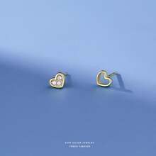 1雙心形不對稱立體切割鋯石999純銀耳針,適合女性日常佩戴 - 不對稱愛心耳環 - 查看 3