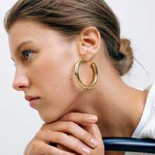 1 Paire De Boucles D'oreilles Créoles Rondes Audacieuses Pour Femmes, Plaquées Or, Conception Cylindrique En Acier Inoxydable