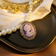 Retro  Queen Head Brooch Pins For Women Bohemia  Festival Broches Party Gifts