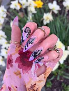 24片歐美風蝴蝶閃爍冰粉光澤人造美甲板芭蕾廣場指甲板為女孩、女孩和學生設計的可重複使用的假美甲板,附有一塊果凍膠和一塊磨光工具,適用於女性約會、娛樂和其他節日日常穿著 - 彩色 - 查看 1