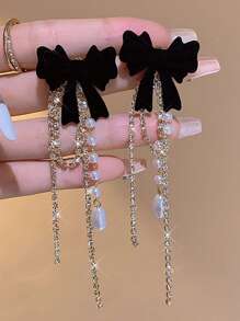 2 Stücke Silber Schmetterling Anhänger Ohrringe, luxuriöse Strass Kette Quaste Ohrringe, elegante lange Ohrringe geeignet für Damen Alltag, Feste, Partys, neues Schmuckgeschenk