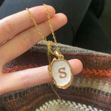 1 件时尚 Ins 风格不对称滴油 A-Z26 英文姓氏首字母吊坠不锈钢项链，节日礼物，适合女士/男士日常佩戴项链首饰 - 彩色 - 查看 5