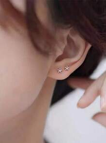2 Pcs New Simple Stainless Steel Golden Flower Small Stud Earring For Women Girl Teen Tiny Screw Back Piercing Accessories