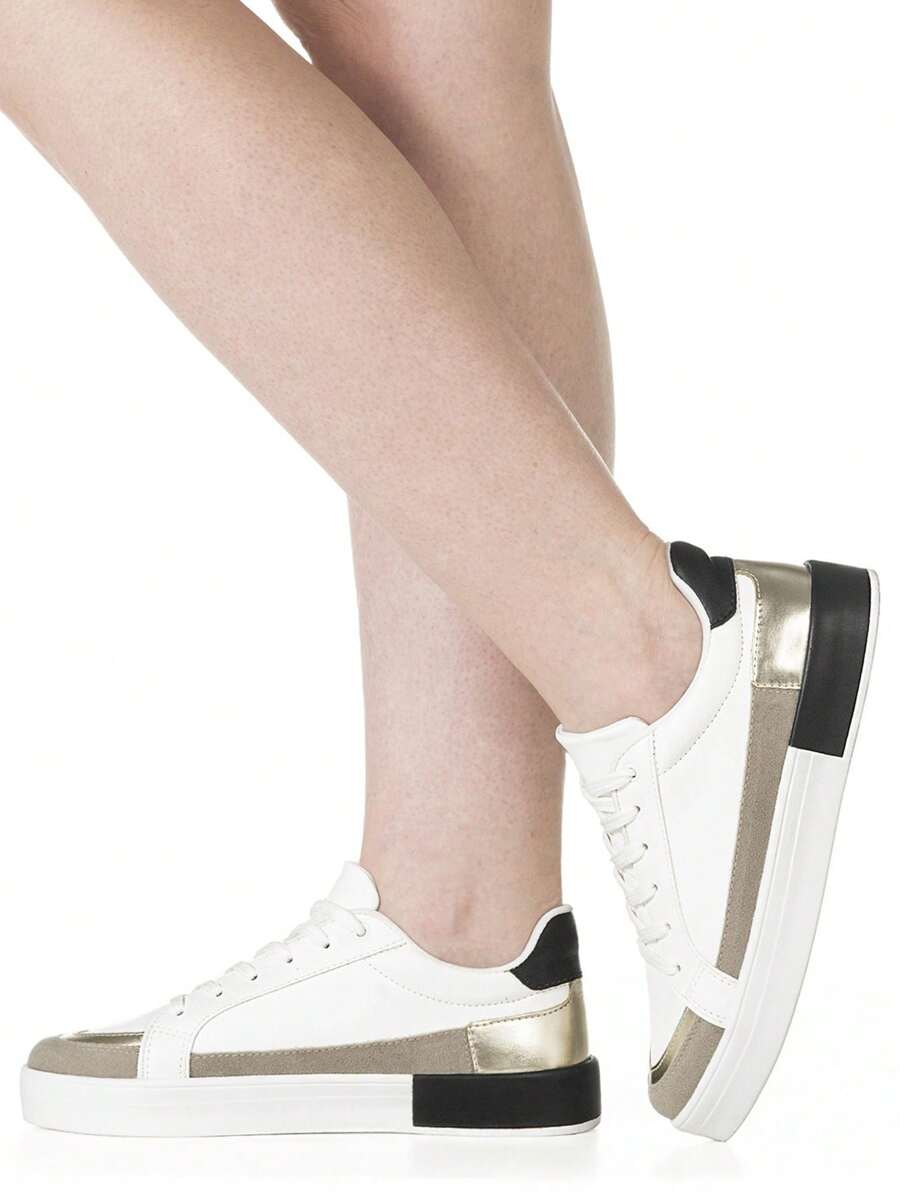 GiGiL Women Casual Shoes - 金色 - 查看 1