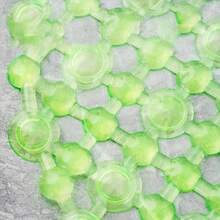 1pc Bathroom Non-Slip Mat, With Suction Cups Anti-Slip Floor Rug - Green - View 3