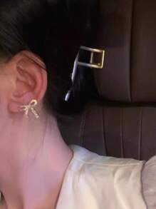 1 Pair Fashion Rhinestone Bowknot Elegant Earrings