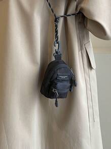 今年新款熱門女士包,小款肩背包,獨特設計,休閒百搭,簡約時尚,可愛多功能,可腰掛、肩背或頸掛；拉鍊設計,斑馬紋、奶牛紋、豹紋、單色,設有長短可調肩帶,方便攜帶,附帶收納口袋和可拆卸實用掛鉤,適用於秋冬季節,可用作斜挎包或錢包。 - 黑色 - 查看 2