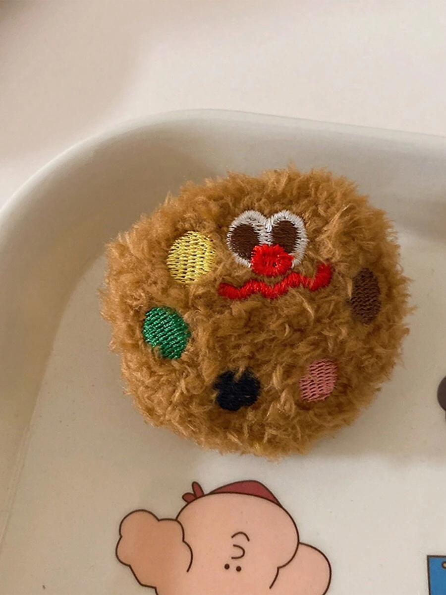 毛绒玩具娃娃胸针，适合女孩，可爱日式饼干徽章别针服装包包配饰，秋冬季 - 卡其色 - 查看 1