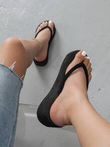 女士时尚、休闲、舒适黑色平底拖鞋凉鞋。防滑，适合室内和室外使用 - 黑色 - 查看 4