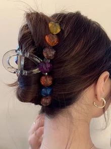 1個亞克力多色心形裝飾髮夾,適用於日常使用和作為送給朋友的禮物 - 無色 - 查看 1