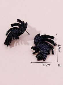 1pair Women's Niche Geometric Asymmetrical Swirl Spiral Design Twisted Earrings, French Vintage Style Unique Earrings - Black - View 3