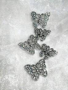 一包含10個,約15g,由合金打造的挖空鑽石蝴蝶厚實3d Diy手工髮飾。古美的設計以日式周邊設計為主,可以製作成耳環、手鐲、項鍊、戒指裝飾和髮夾裝飾。原材料使用厚塗層製成,表面光滑、自然,手工精細。與整個珠寶配對,表面優雅迷人。設計簡潔明了,具有強烈的立體感 - 銀色 - 查看 4