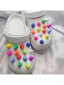 新品街頭風格彩色軟橡膠釘頭16片diy鞋飾套裝,可拆式,非一體成型,按鈕顏色隨機（有關扣釦風格,請參閱詳細圖片） - 彩色 - 查看 4