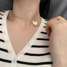 1pc Romantic Heart Shape Pendant Necklace With Gold Edge, Fashionable Lock Collar Design, Versatile Necklace - Gold - View 4