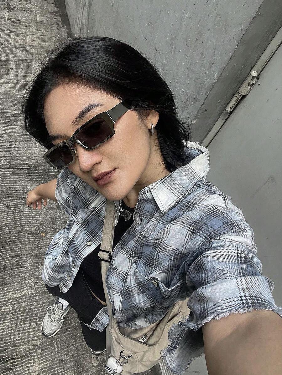 1入女式灰色不銹鋼框矩形太陽眼鏡,高清涼感與街頭風格,適用於戶外防曬 - 灰色 - 查看 1