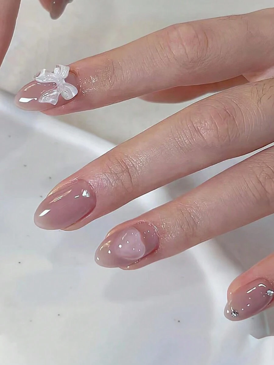 24入組短款圓形假指甲,裸色、純白、蝴蝶結和心形款式,女性化輕柔的指彩裝飾 - 彩色 - 查看 1